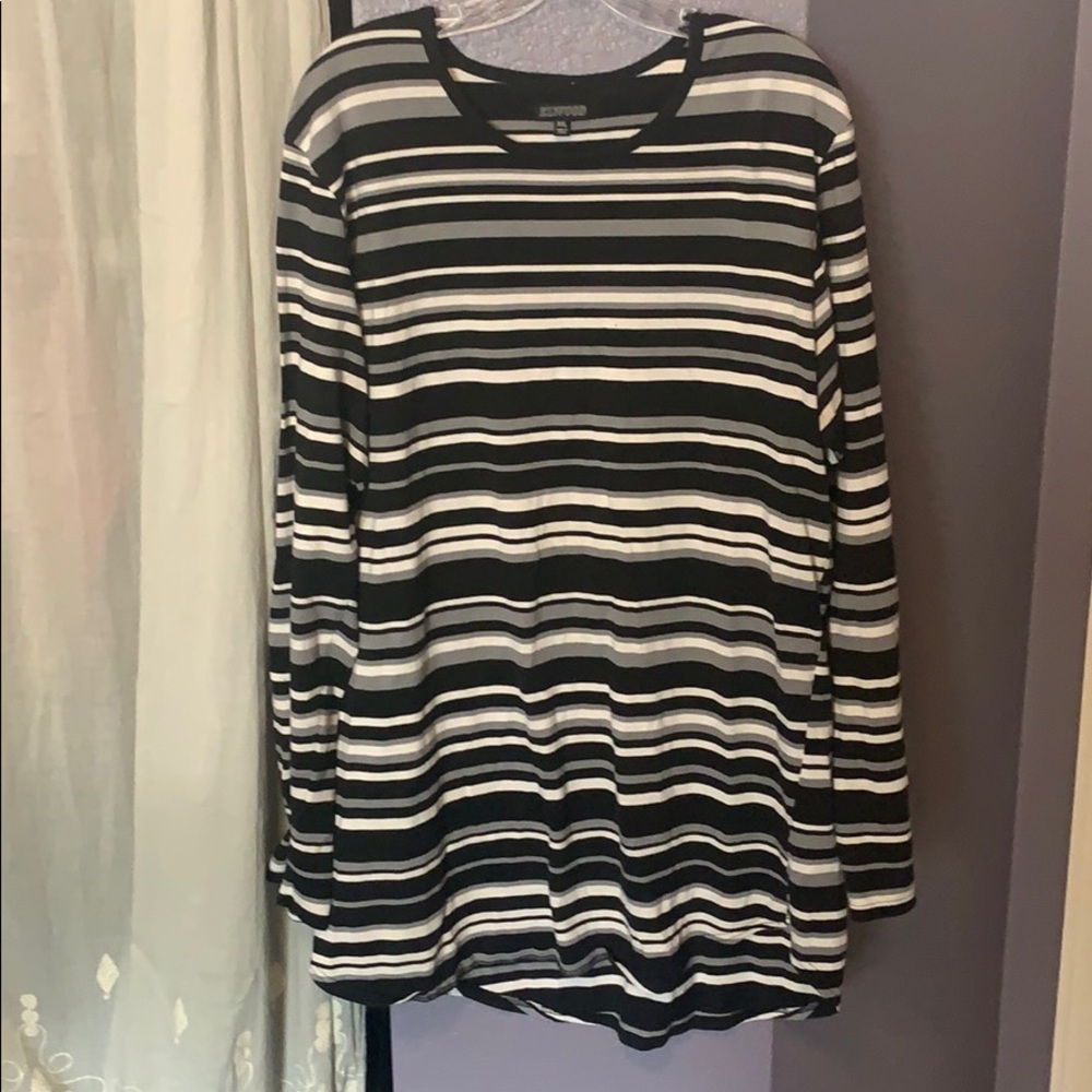Men’s long sleeve shirt